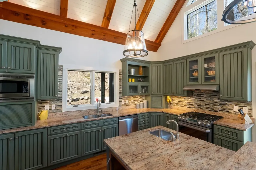 162 Elbow Creek Road Cashiers NC 28717