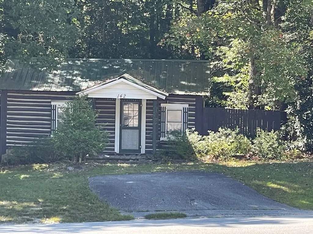 142 Whitewater Road Sapphire NC 28774