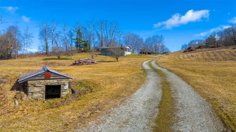 3606 Yellow Mountain Road Cullowhee NC 28723