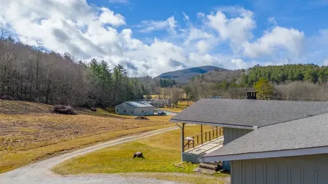 3606 Yellow Mountain Road Cullowhee NC 28723
