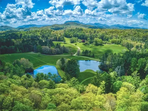 Rt-6 Broadwing Cashiers NC 28717