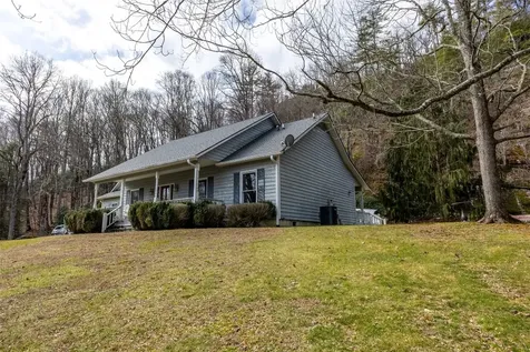 1490 Laurel Knob Cashiers NC 28717