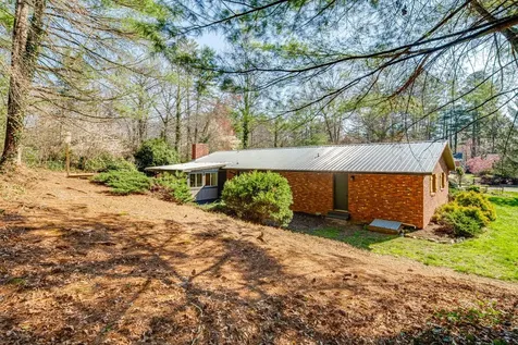 36 S Greenwood Forest Drive Etowah NC 28729
