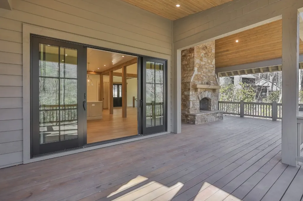 419 Thunder Creek Lane Cashiers NC 28717