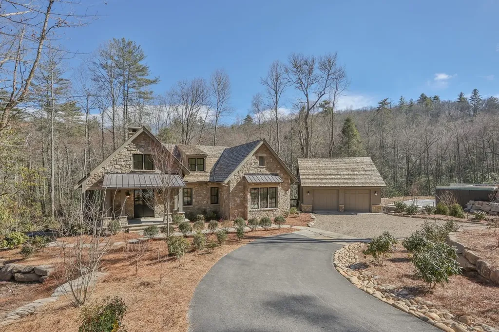419 Thunder Creek Lane Cashiers NC 28717