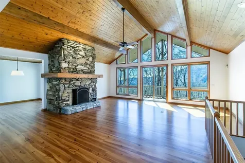 105 Boulder Knob Drive Lake Toxaway NC 28747