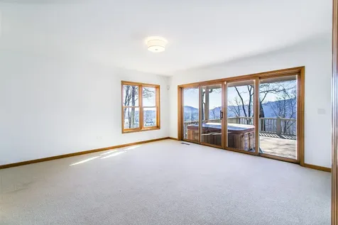 105 Boulder Knob Drive Lake Toxaway NC 28747