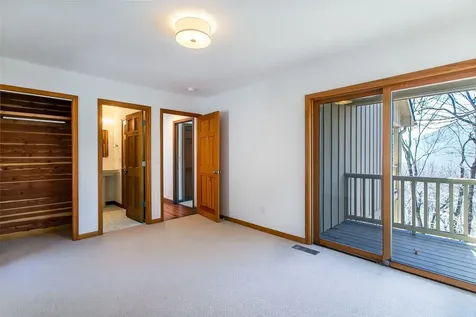 105 Boulder Knob Drive Lake Toxaway NC 28747