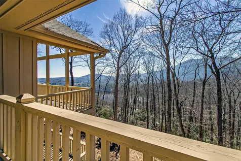 105 Boulder Knob Drive Lake Toxaway NC 28747