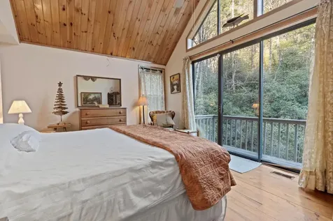 326 Trail Blazer Lane Highlands NC 28741