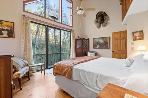 326 Trail Blazer Lane Highlands NC 28741