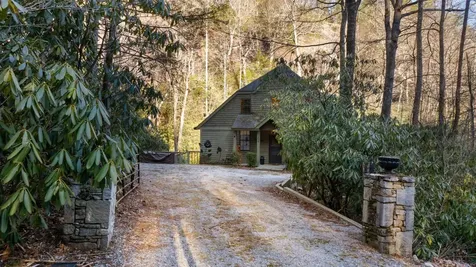 326 Trail Blazer Lane Highlands NC 28741