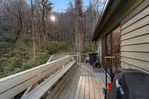 326 Trail Blazer Lane Highlands NC 28741