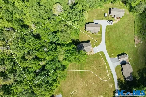 55 Big Acorn Trail Glenville NC 28736