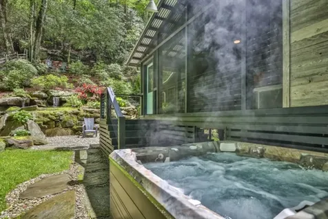 737 Many Road Highlands NC 28741