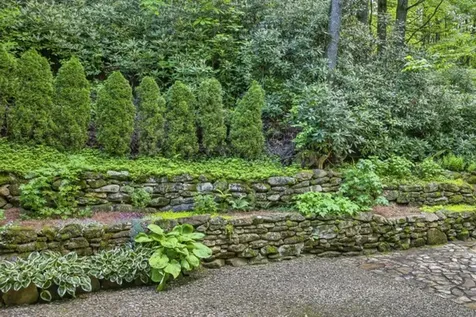 737 Many Road Highlands NC 28741