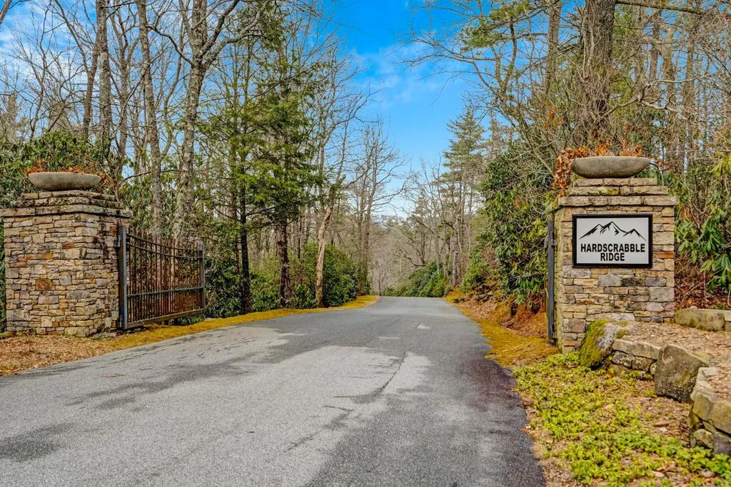 Lot 21 Hardscrabble Ridge Highlands NC 28741