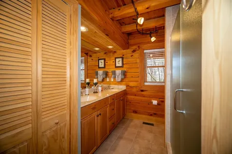 459 W Club Boulevard Lake Toxaway NC 28747