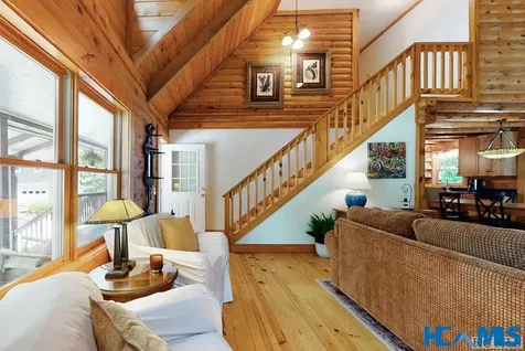 321 Mariposa Lane Cullowhee NC 28723