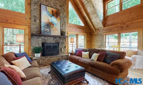 321 Mariposa Lane Cullowhee NC 28723