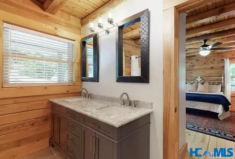 321 Mariposa Lane Cullowhee NC 28723