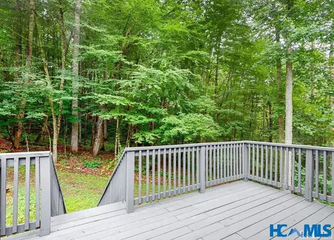 321 Mariposa Lane Cullowhee NC 28723