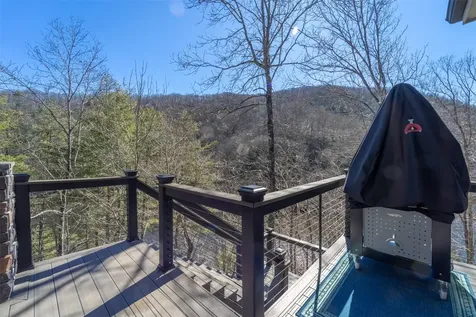 1132 Southshore Drive Tuckasegee NC 28783