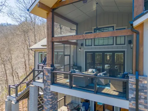 1132 Southshore Drive Tuckasegee NC 28783