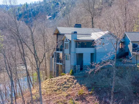 1132 Southshore Drive Tuckasegee NC 28783