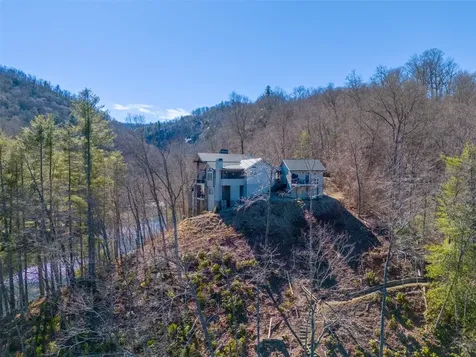 1132 Southshore Drive Tuckasegee NC 28783