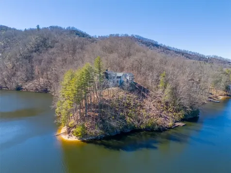 1132 Southshore Drive Tuckasegee NC 28783