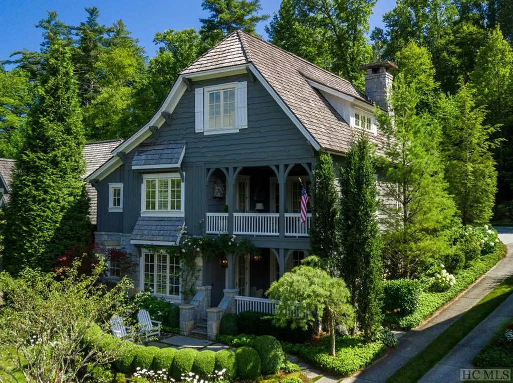 97 Old Edwards Circle Highlands NC 28741