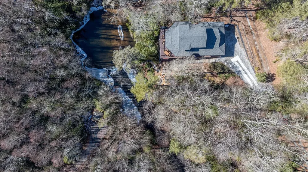 97 Twin Kettle Falls Glenville NC 28736