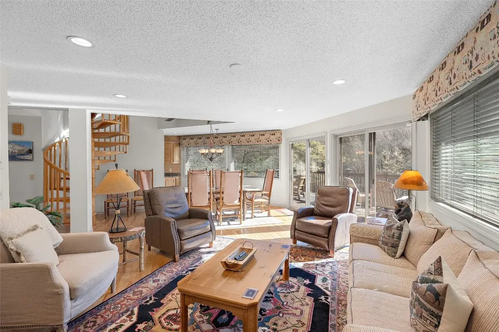 97 Twin Kettle Falls Glenville NC 28736