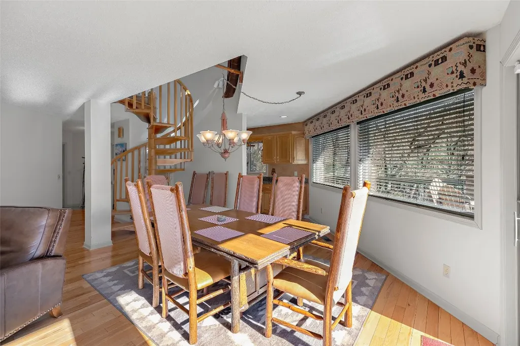 97 Twin Kettle Falls Glenville NC 28736