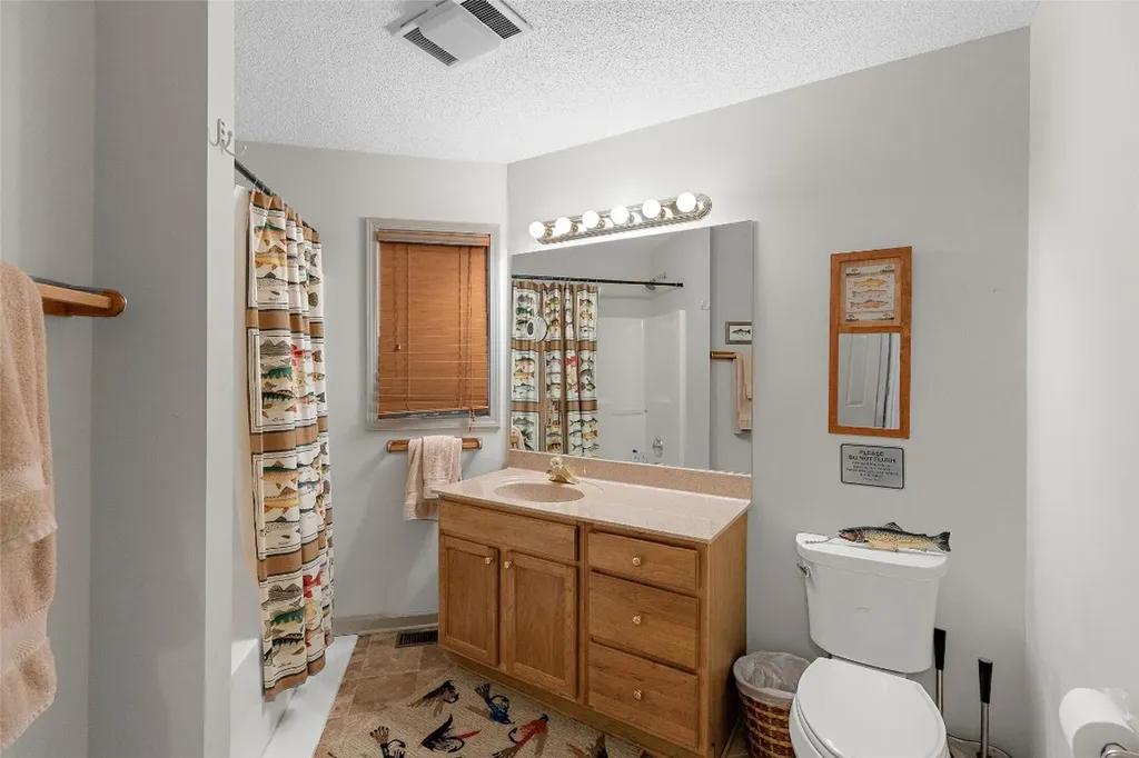 97 Twin Kettle Falls Glenville NC 28736