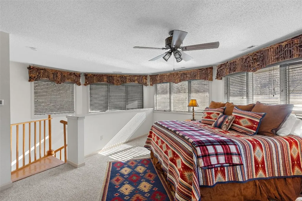 97 Twin Kettle Falls Glenville NC 28736