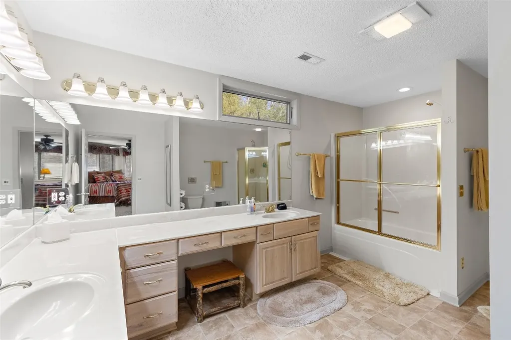 97 Twin Kettle Falls Glenville NC 28736