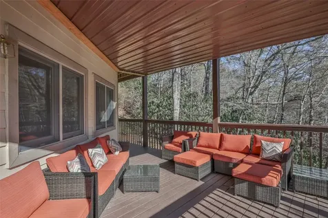 97 Twin Kettle Falls Glenville NC 28736