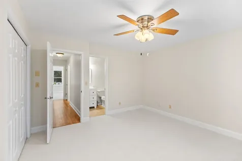 100 Williamsburg Court Highlands NC 28741