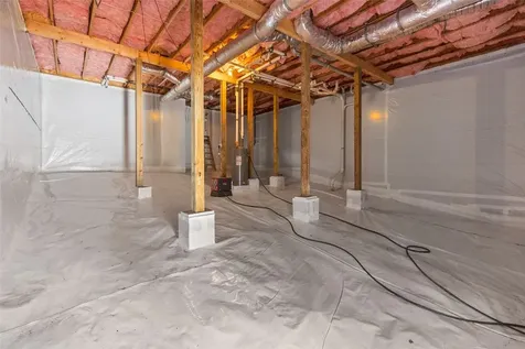 100 Williamsburg Court Highlands NC 28741