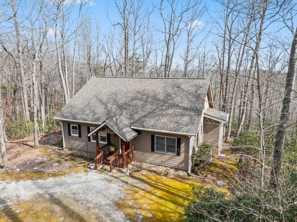 104 Jackson Avenue Lake Toxaway NC 28747