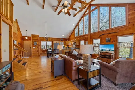 104 Jackson Avenue Lake Toxaway NC 28747