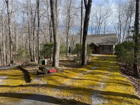 104 Jackson Avenue Lake Toxaway NC 28747