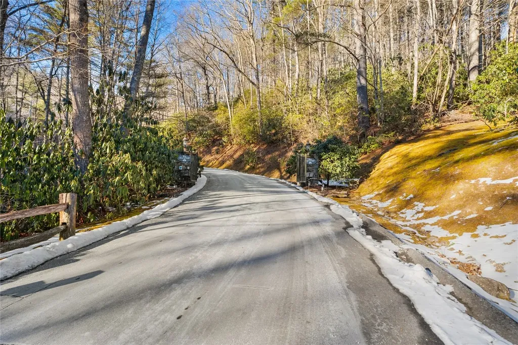 Lot 44 Kerry Hill Cashiers NC 28717