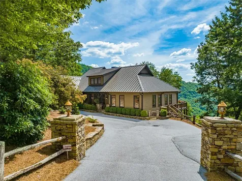 340 East Ridge Road Cashiers NC 28717