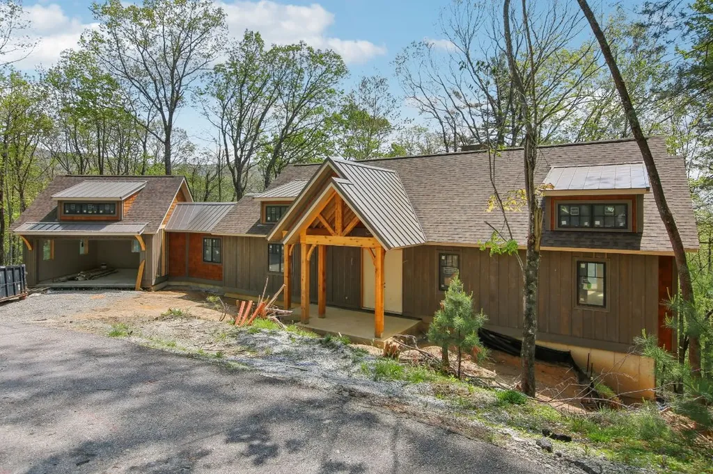 Trail B2 Easy Springs Road Sapphire NC 28774