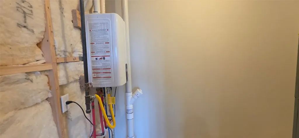 305 Easy Springs Road Sapphire NC 28774