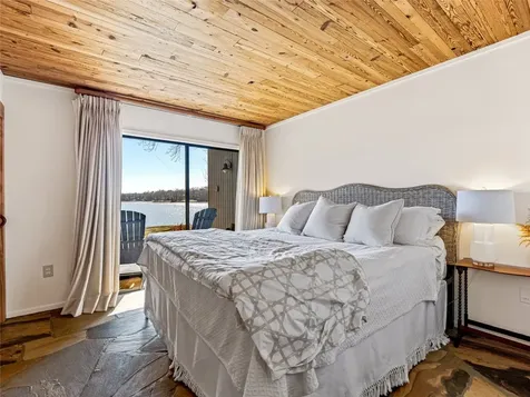 80 Toxaway Shores Lake Toxaway NC 28747