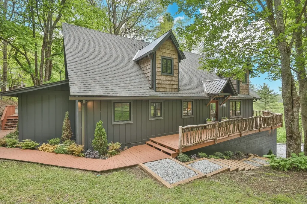 453 Bright Mountain Road Cullowhee NC 28723